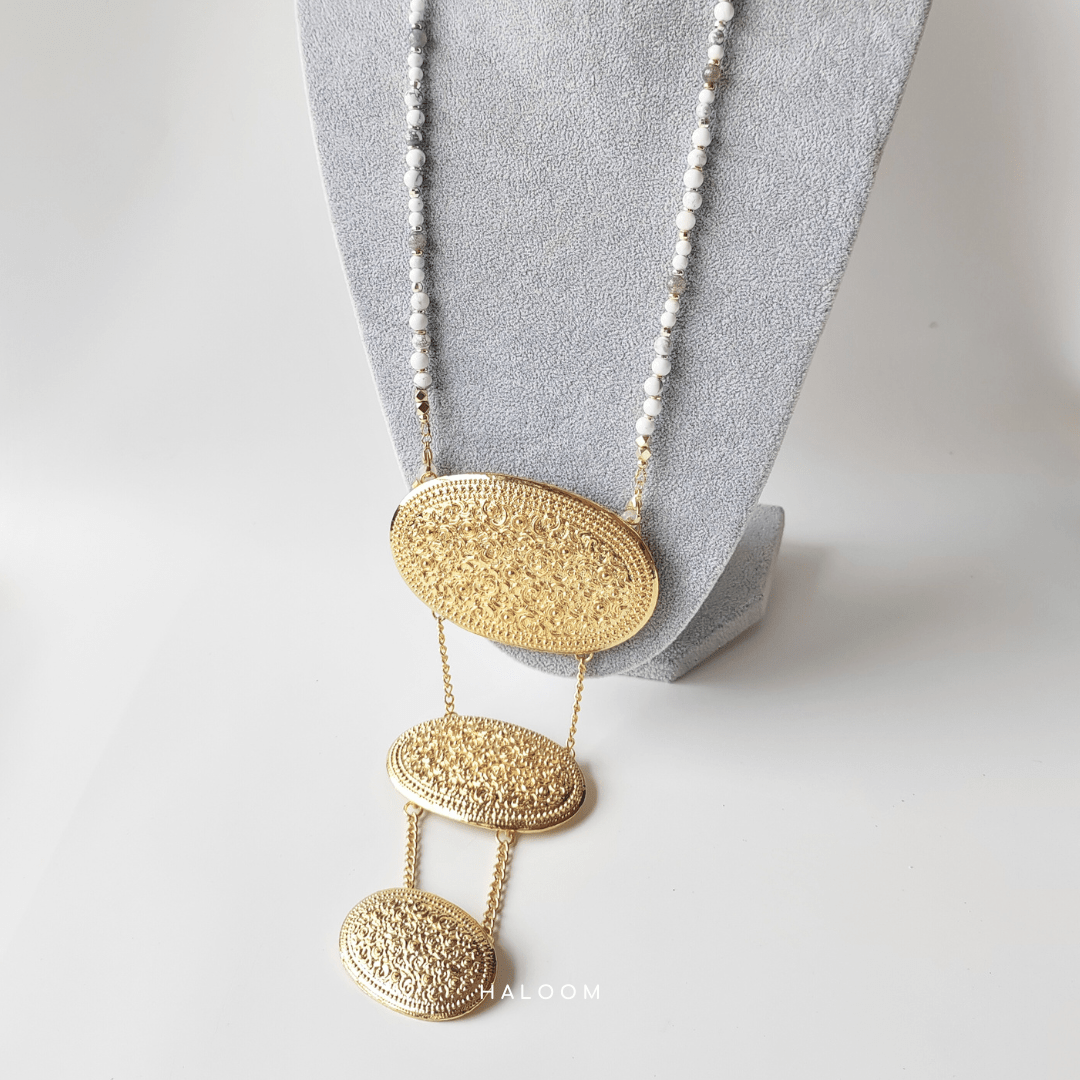 Howlite and labradorite multiuse necklace & dokoh set