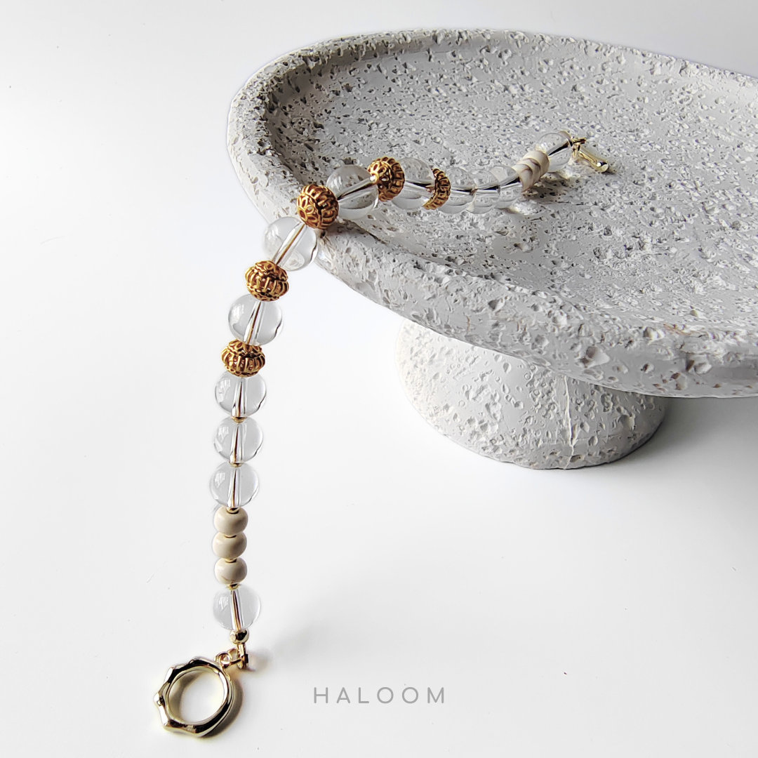 Clear Quartz bracelet (8mm) with toggle clasp