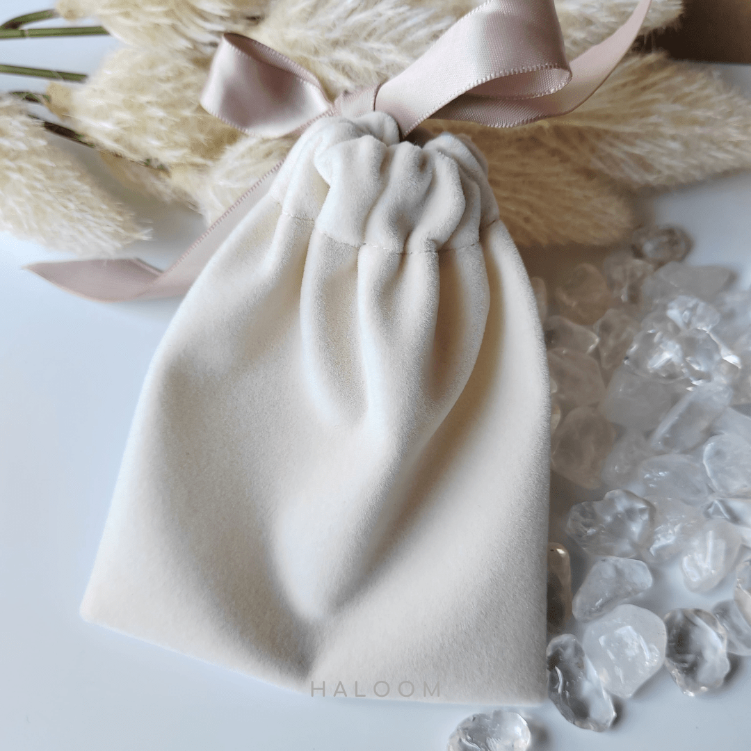 Gift box with clear quartz chips