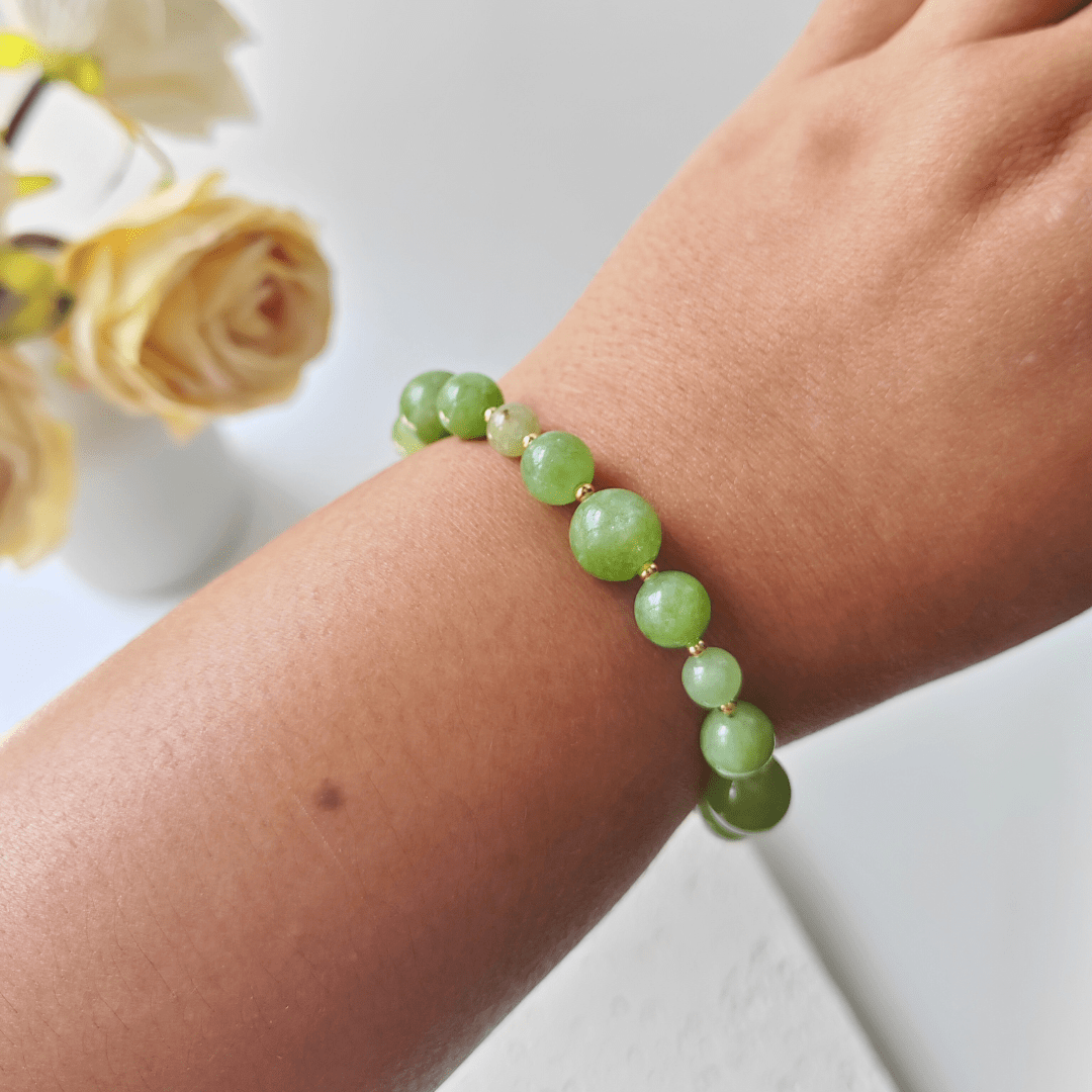 Calm focus – natural peridot bracelet (August birthstone)