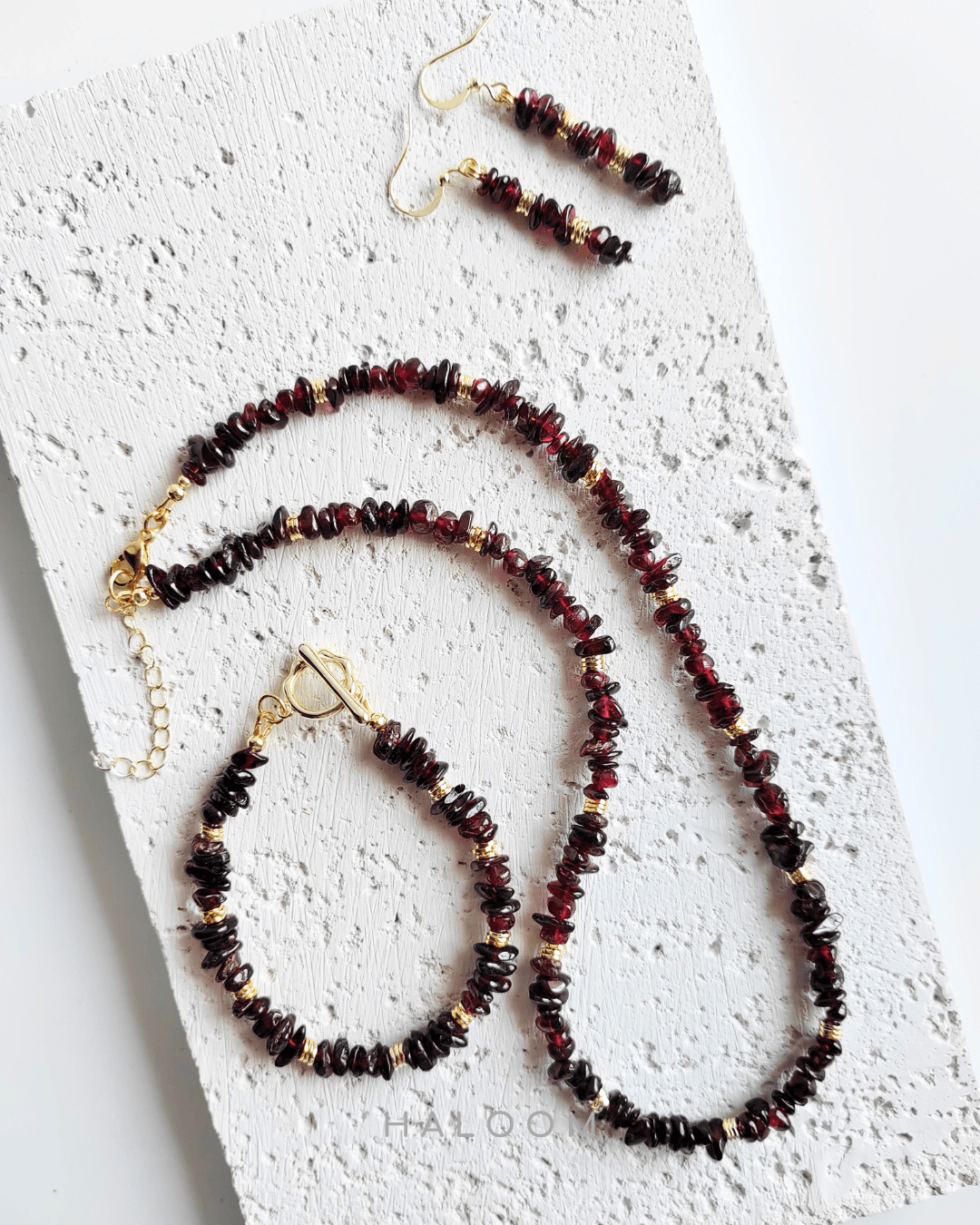 Focus & Fire garnet chip bracelet, necklace and earrings