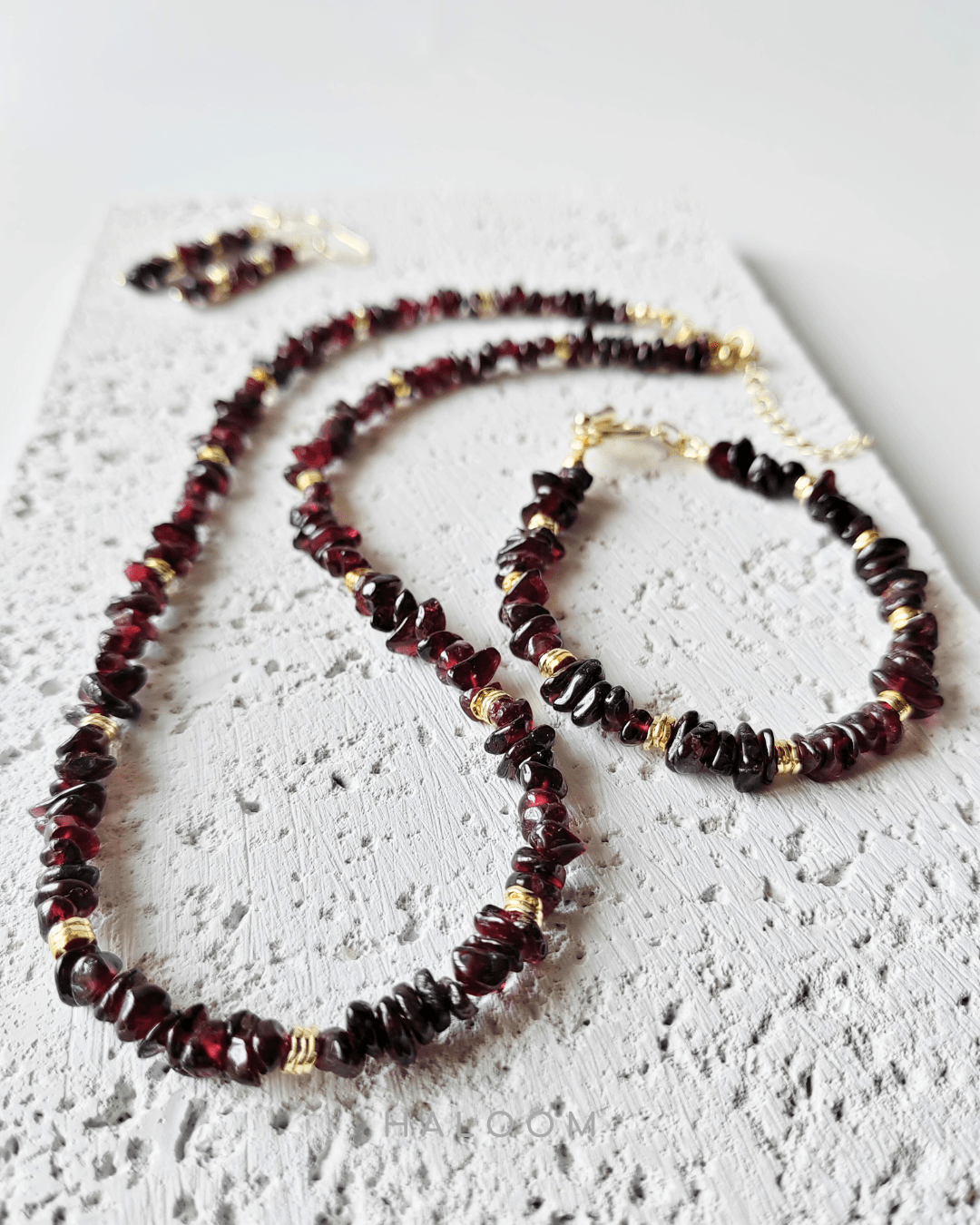 Focus & Fire garnet chip bracelet, necklace and earrings