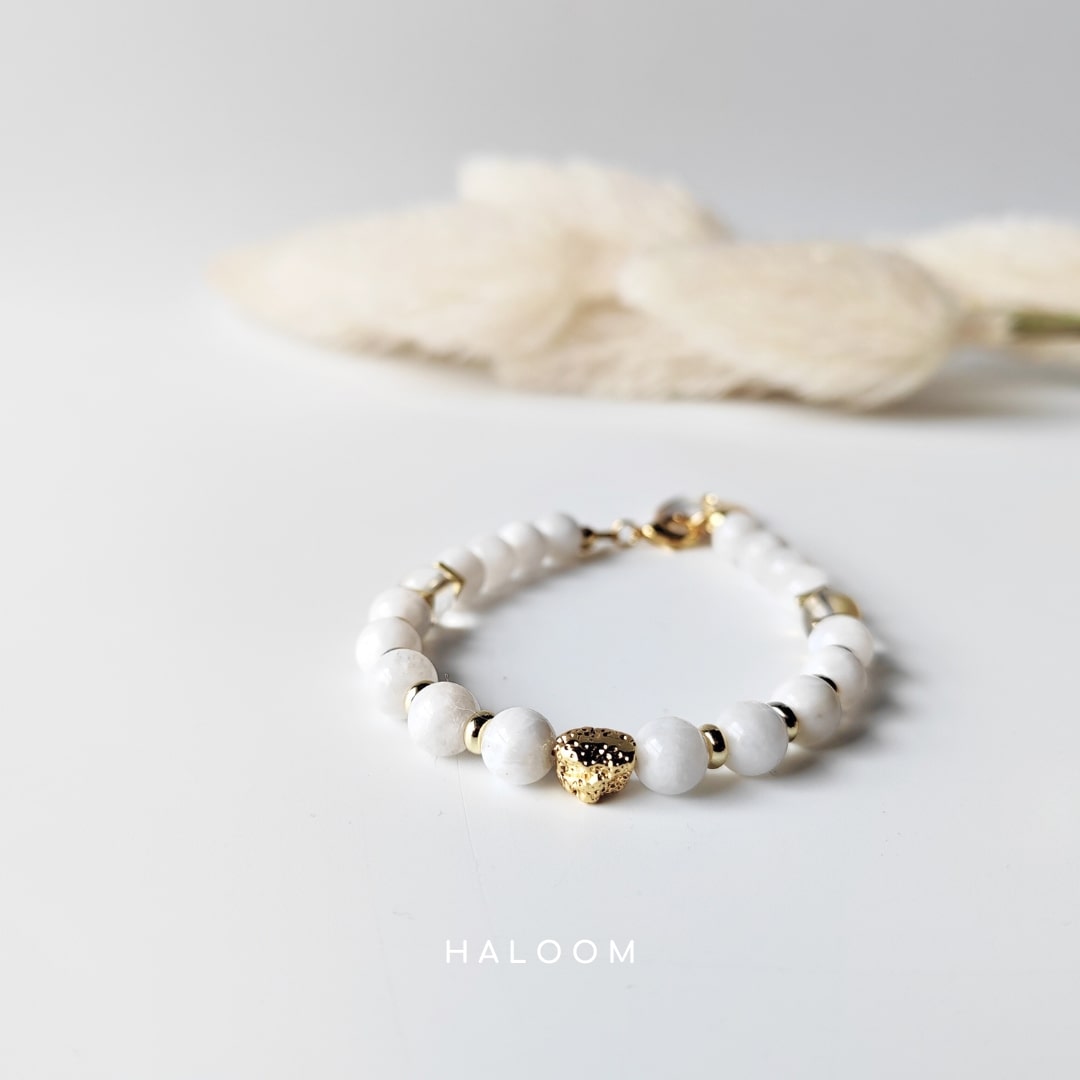 Inner Balance moonstone bracelet