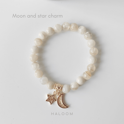 Creamy moonstone bracelet - 8mm.