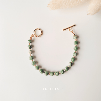 Grounded dreams spotted jade bracelet