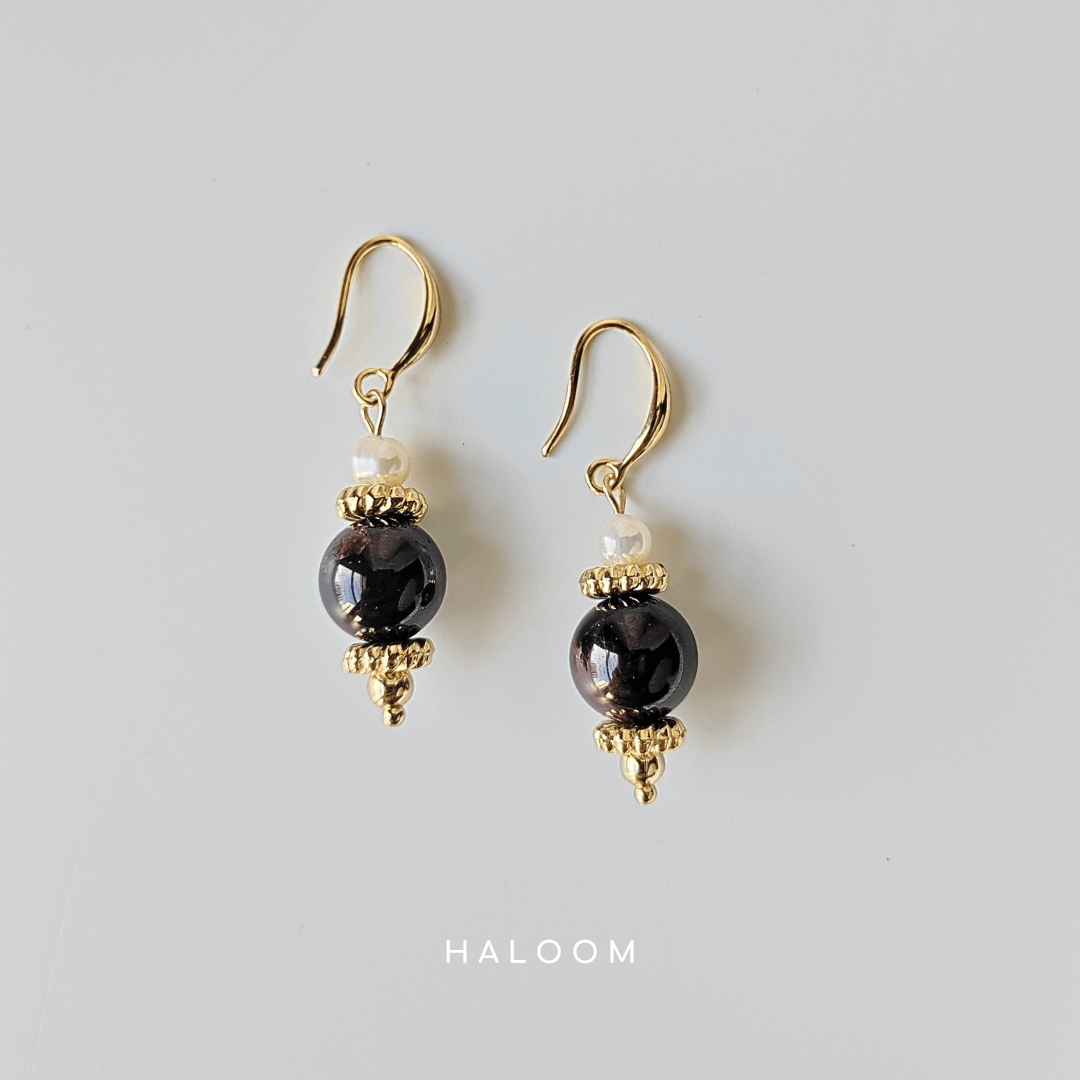 Courage garnet earrings