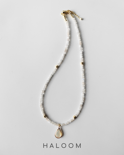 Moonlit Boundaries moonstone necklace.