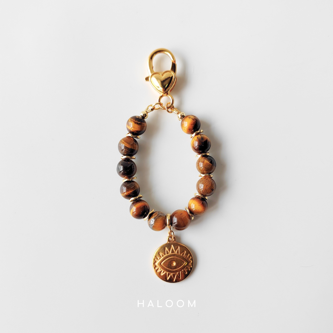 Tiger’s Eye intention charm – for wealth and determination