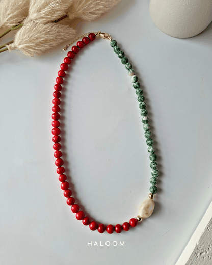 The Bold Move Necklace.