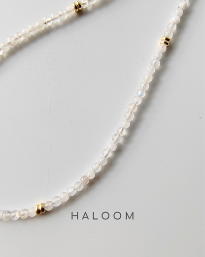 Moonlit Boundaries moonstone necklace.