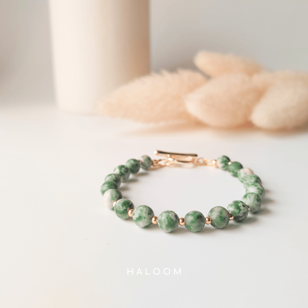 Grounded dreams spotted jade bracelet