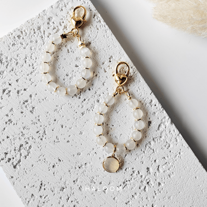 Moonstone intention charm – for new beginnings and intuition