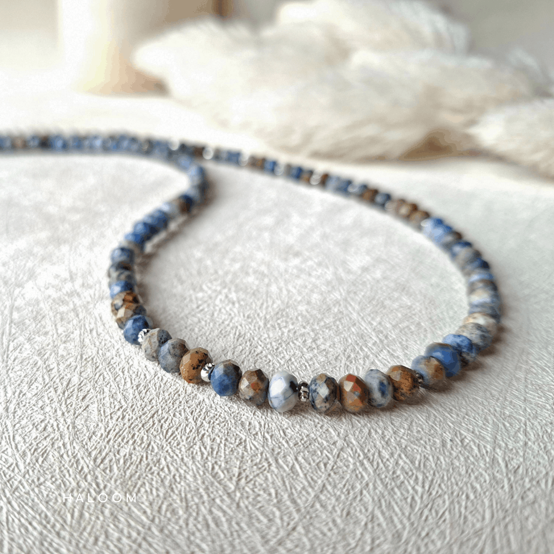 Sovereignty | Sunset Sodalite Necklace
