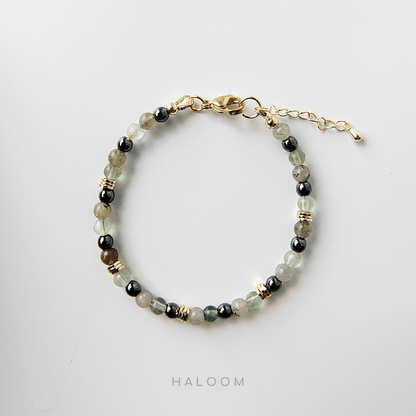 Crystal bracelet for IT support