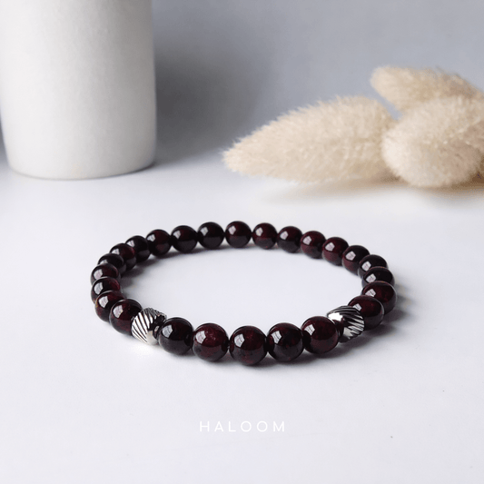 Committed garnet bracelet (6mm)