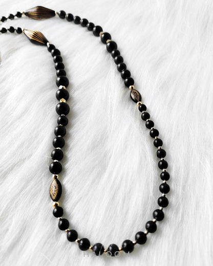 Rantaian Teduh - Black Jade necklace and glasses chain.