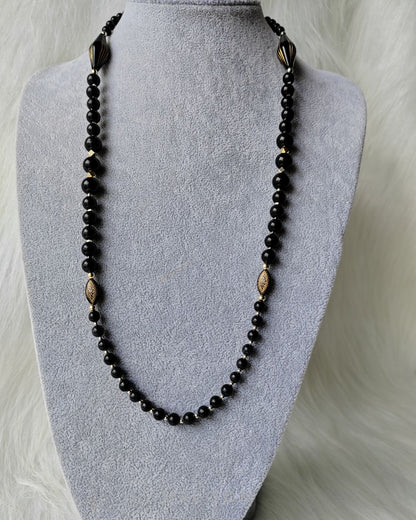 Rantaian Teduh - Black Jade necklace and glasses chain.