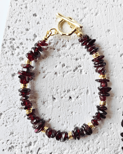 Focus & Fire garnet chip bracelet, necklace and earrings